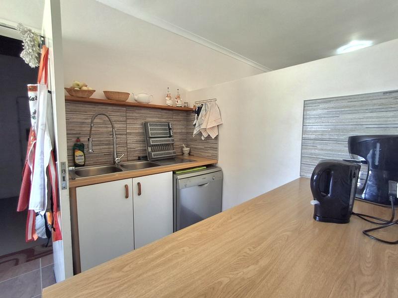 3 Bedroom Property for Sale in Britannia Bay Western Cape